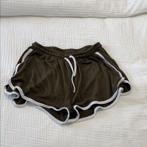 5/30❤️‍🔥 Women's Olive green Wilfred free shorts